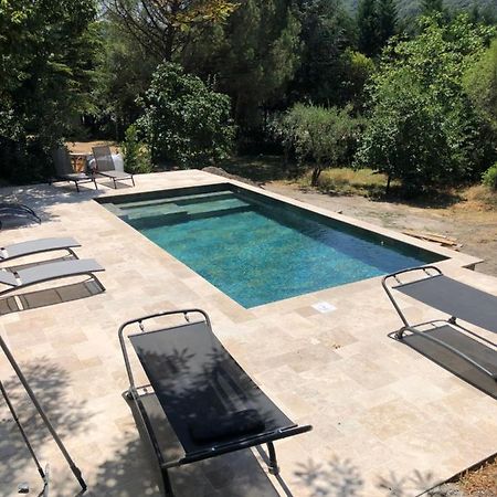 Les Dames De Saint Florent Bagian luar foto