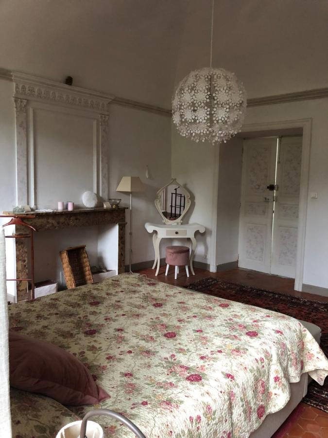 Les Dames De Saint Florent Bagian luar foto