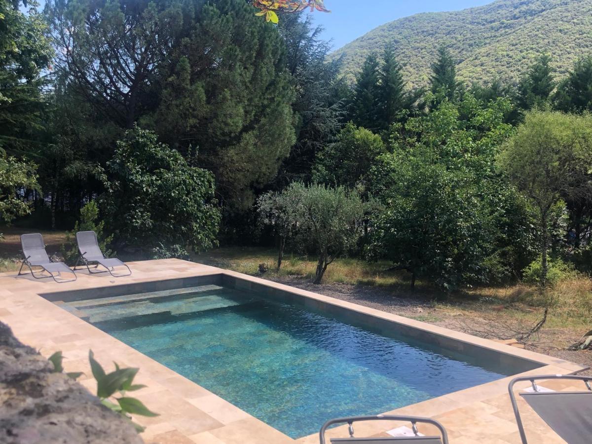 Les Dames De Saint Florent Bagian luar foto