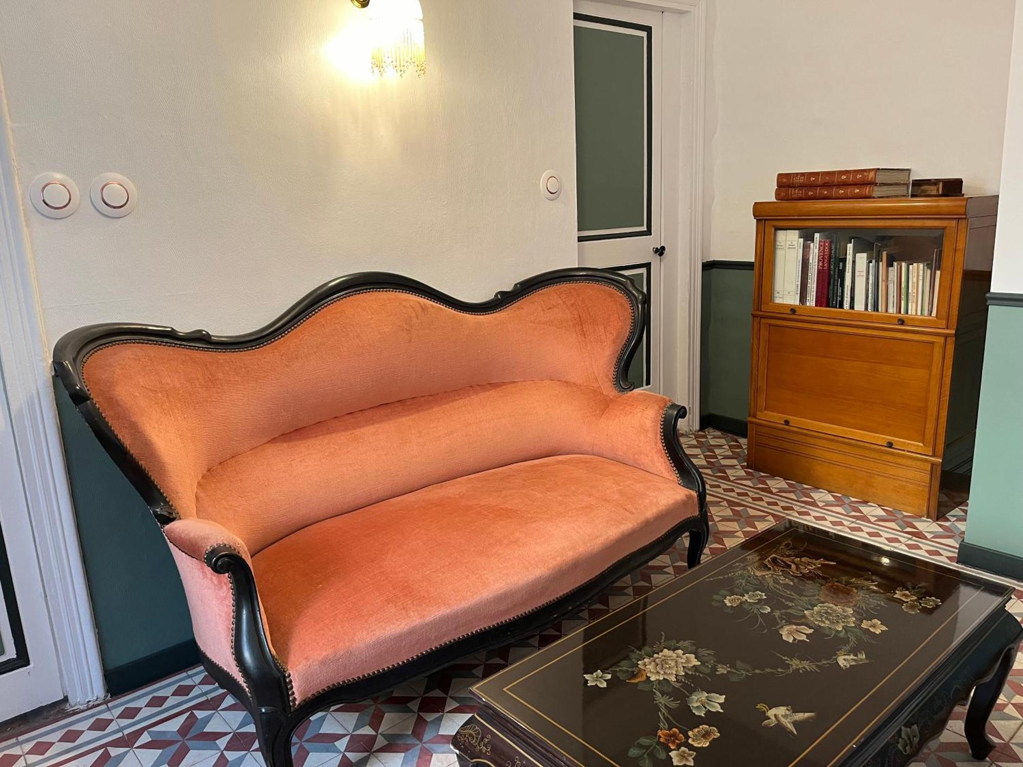 Les Dames De Saint Florent Bagian luar foto